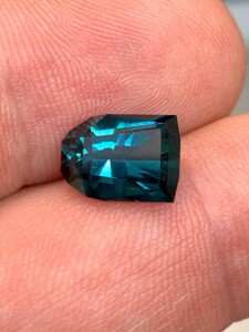 What Is The Color Of Indicolite 0