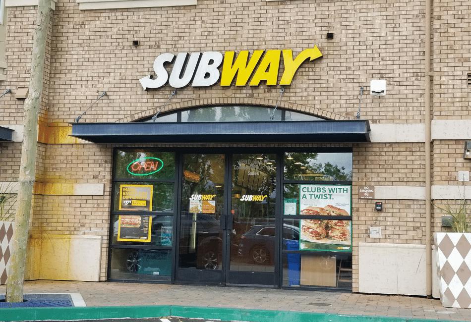 does subway take apple pay