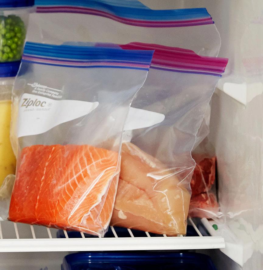 are ziploc bags microwave safe