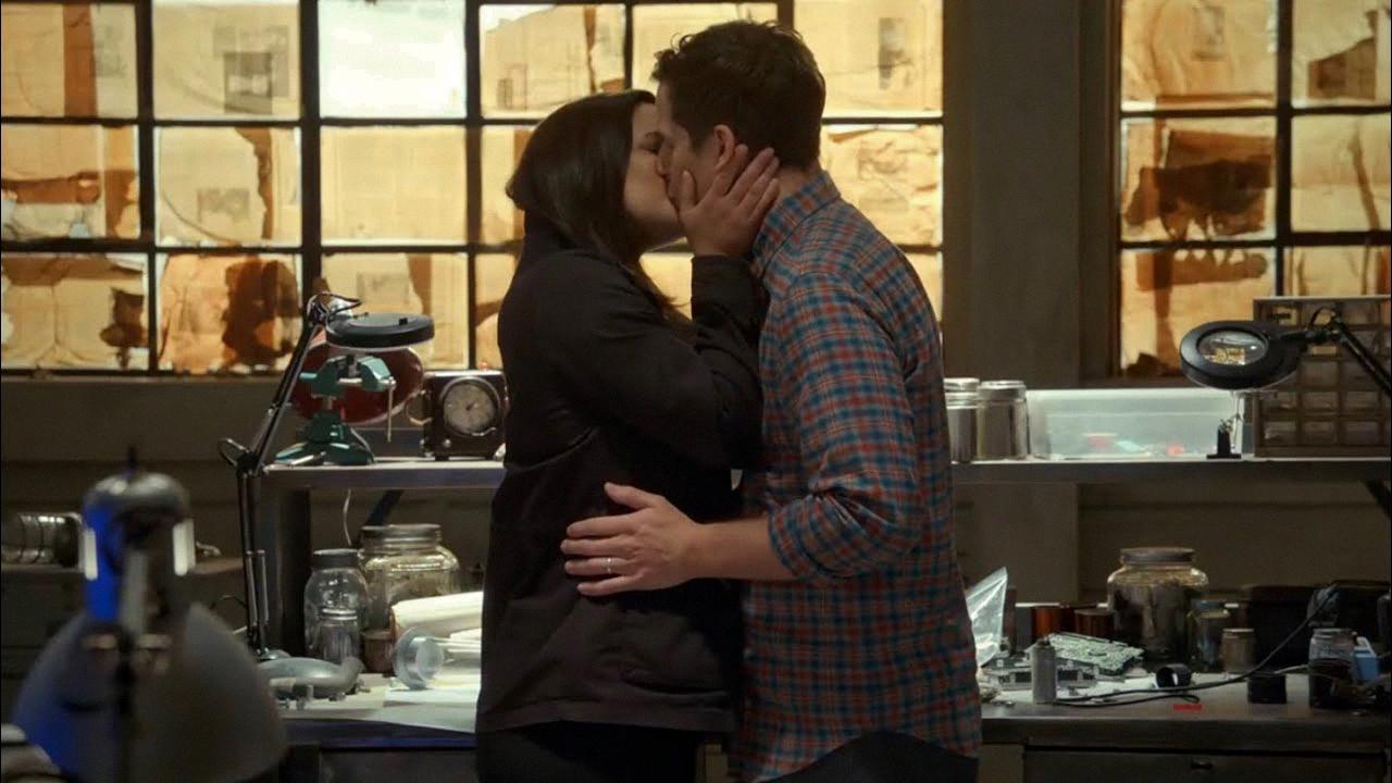 amy and jake first kiss episode
