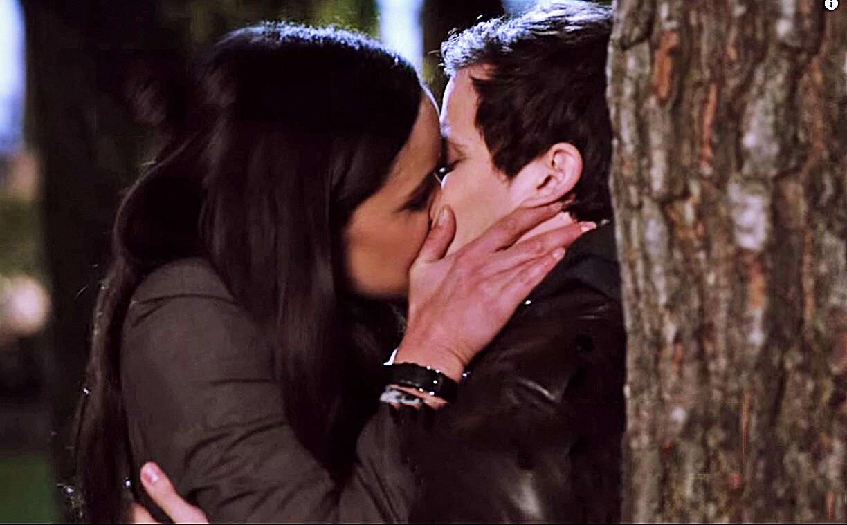 amy and jake first kiss episode