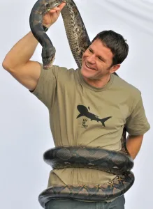 anaconda eating humans 1 1