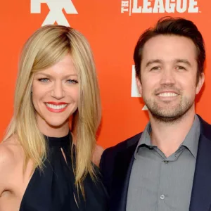 Rob McElhenney and Kaitlin Olson 1675185289