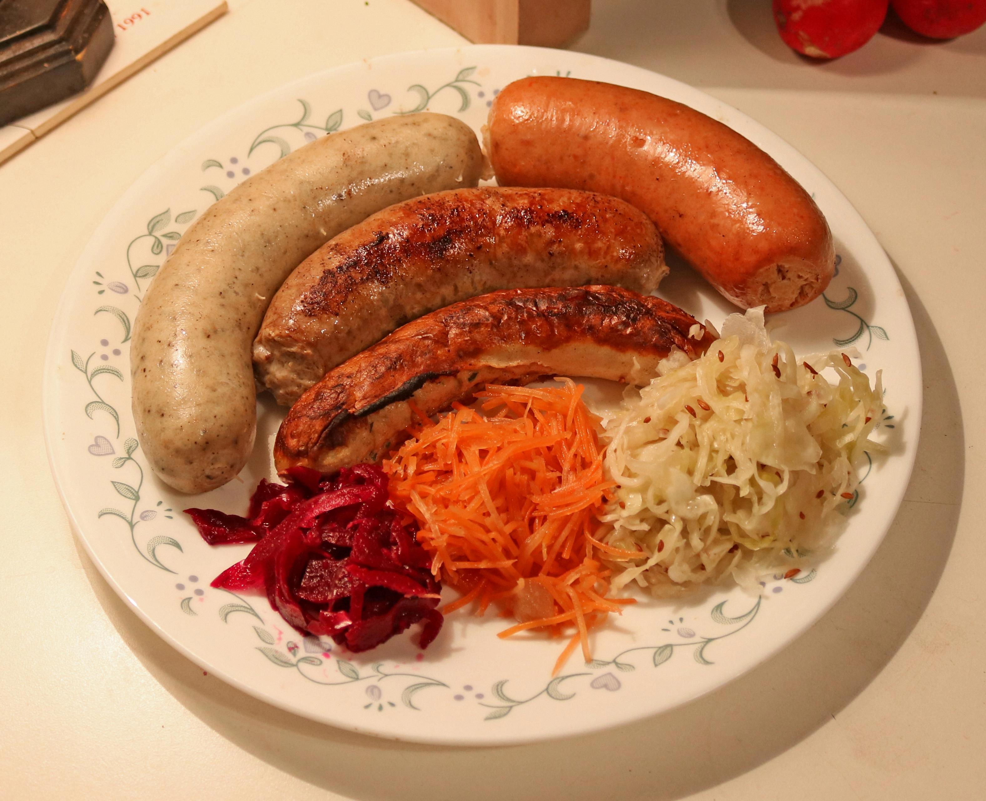 bratwurst vs knockwurst