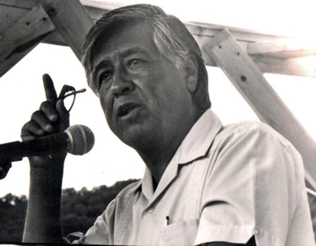 cesar chavez death