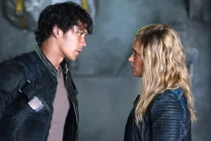 clarke and bellamy the 100 kiss 1673950850