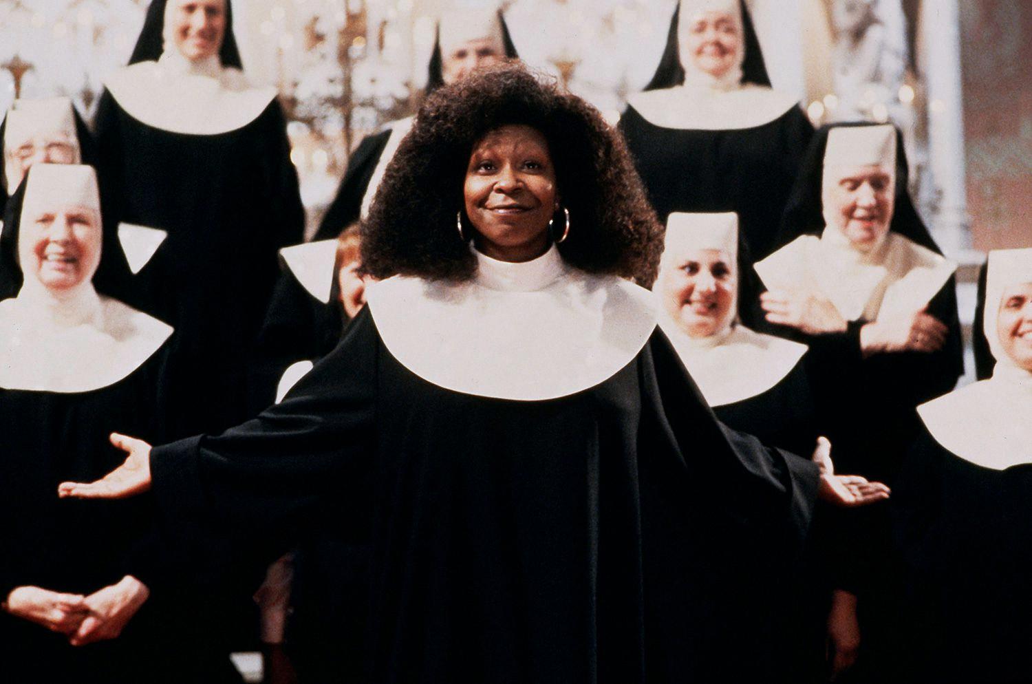 did whoopi goldberg sing in sister act