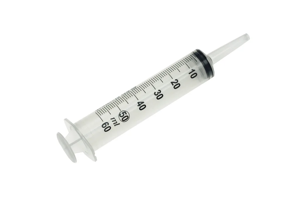 syringe 1672765409