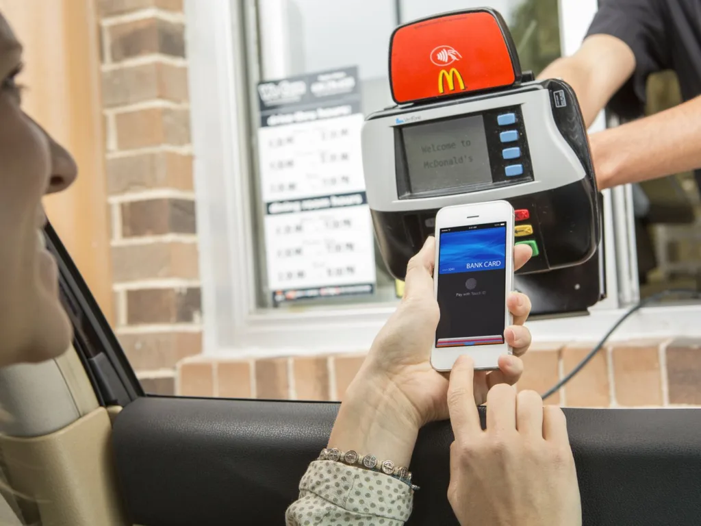 apple pay drive thru 1678989546