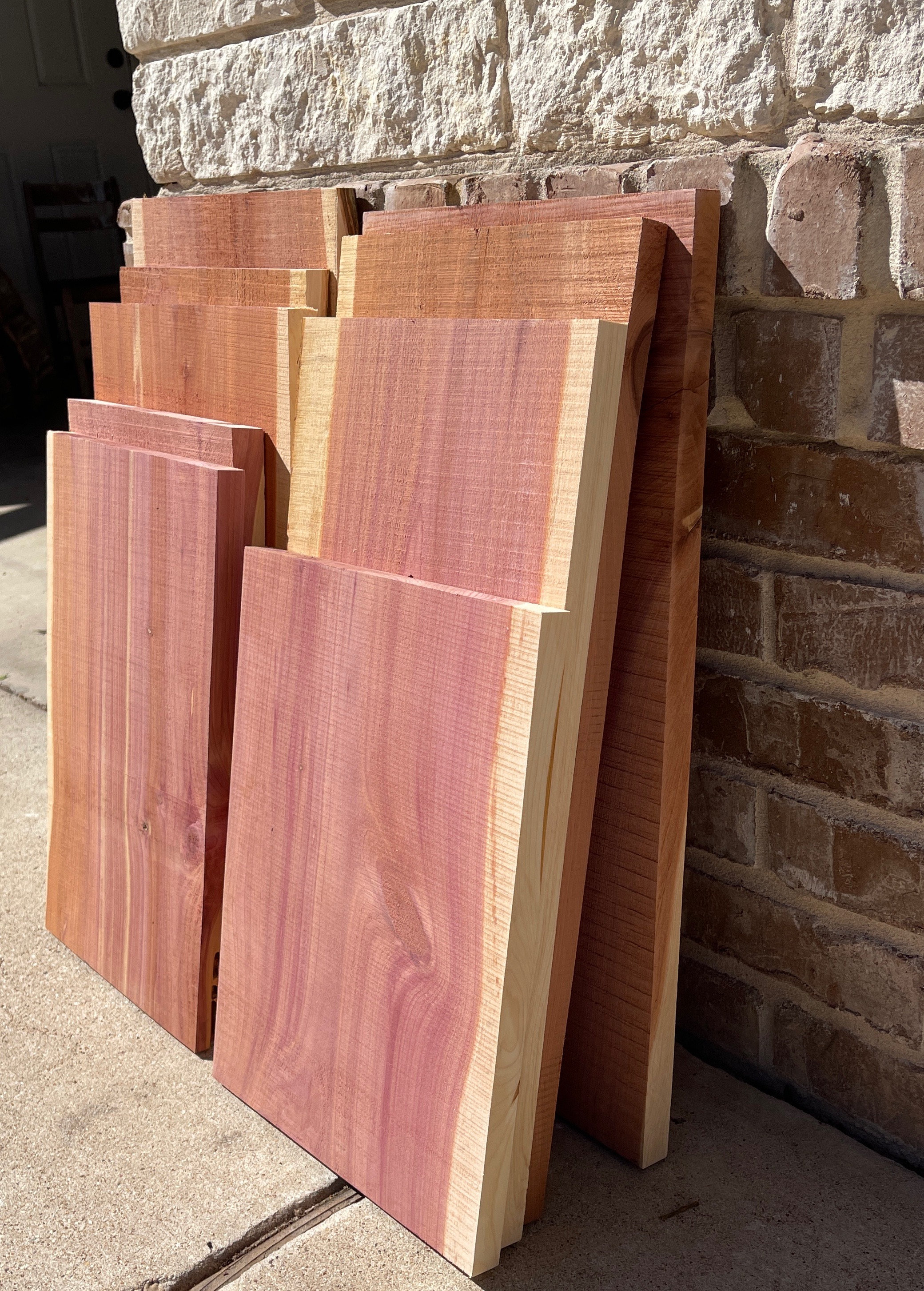 cedar wood 1679039650