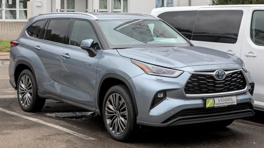 Introducing The 2022 Toyota Highlander Limited And Platinum