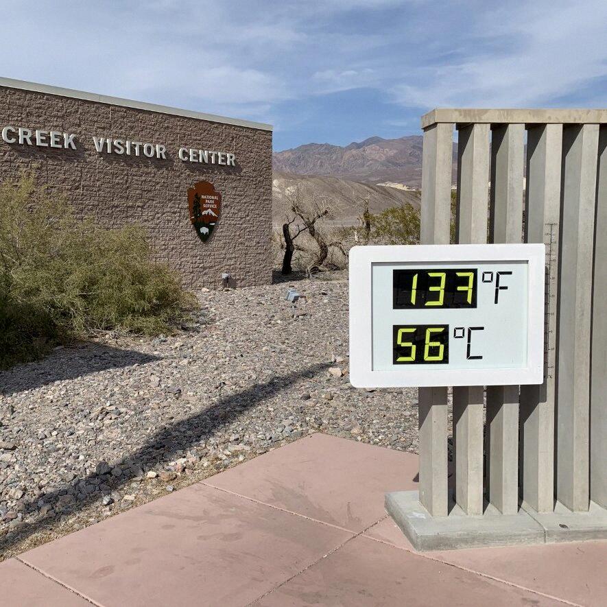 do people live in death valley