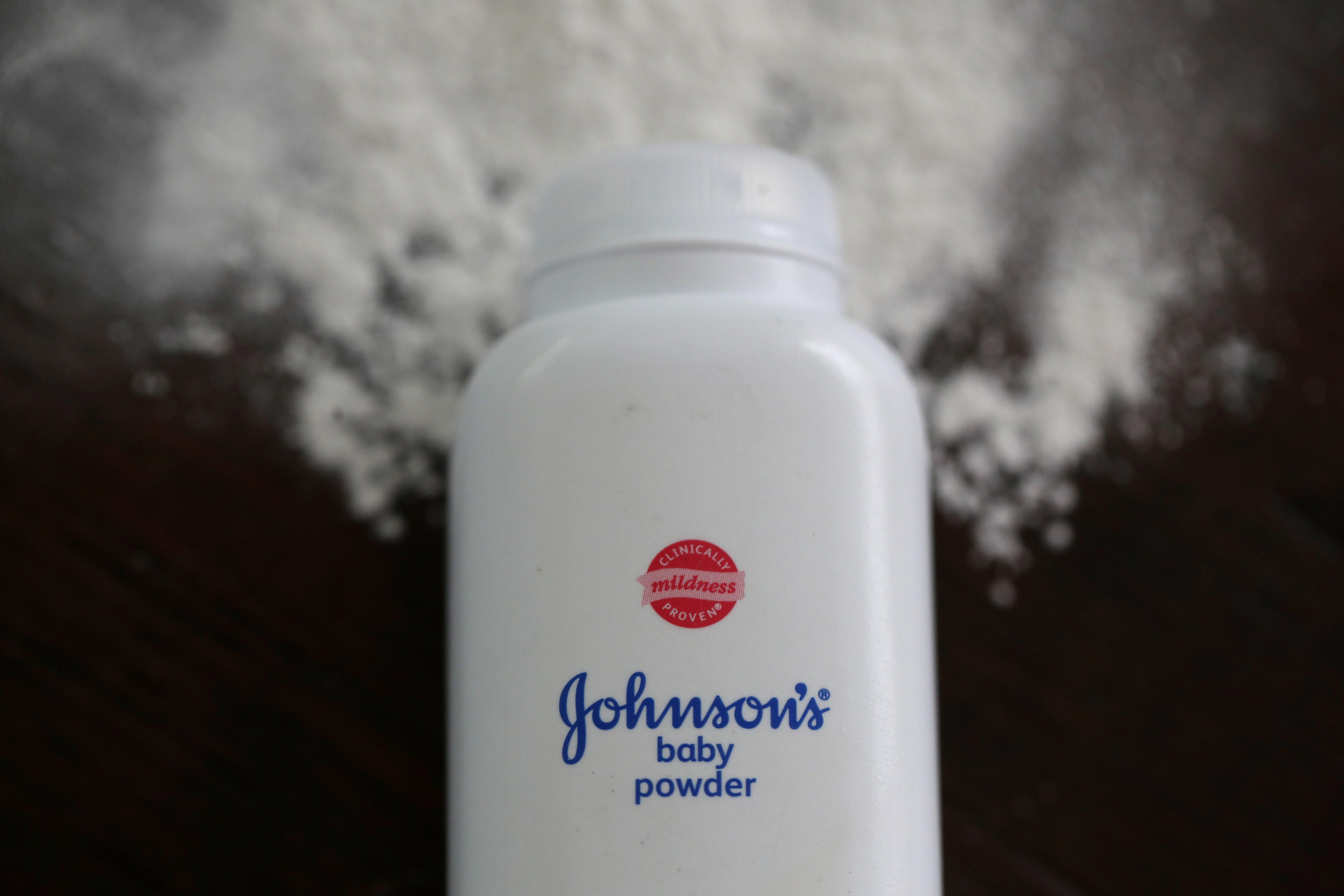 does baby powder expire