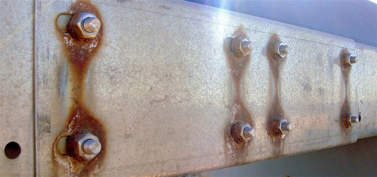 does carbon steel rust