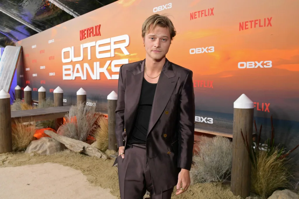 Rudy Pankow and Elaine Siemek Finding Romance in the Outer Banks