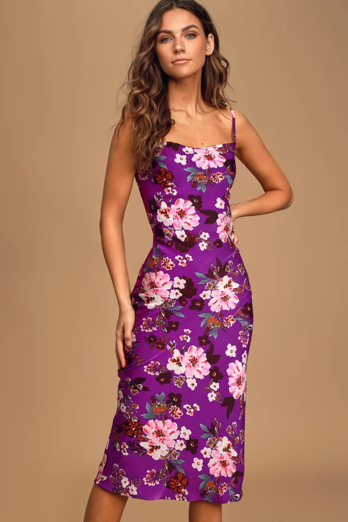 dress with purple flowers 1678549615