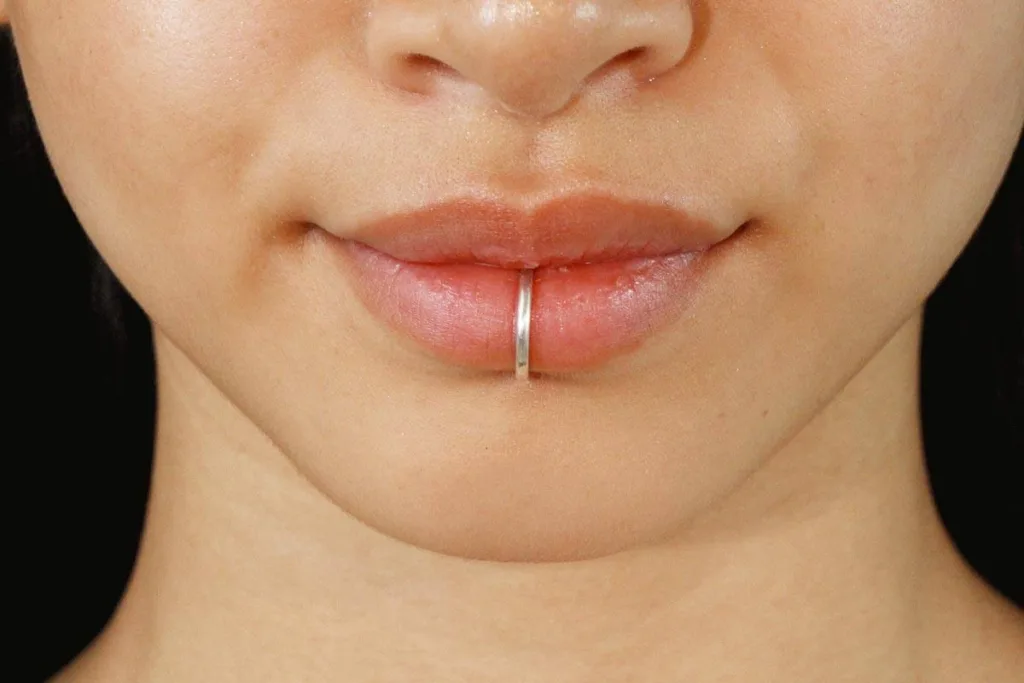 lip piercing 1678525278