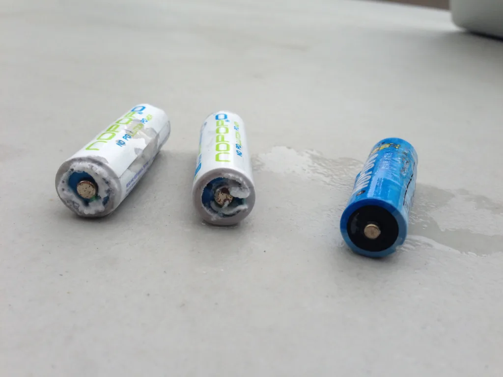 lithium ion battery leak 1678525609