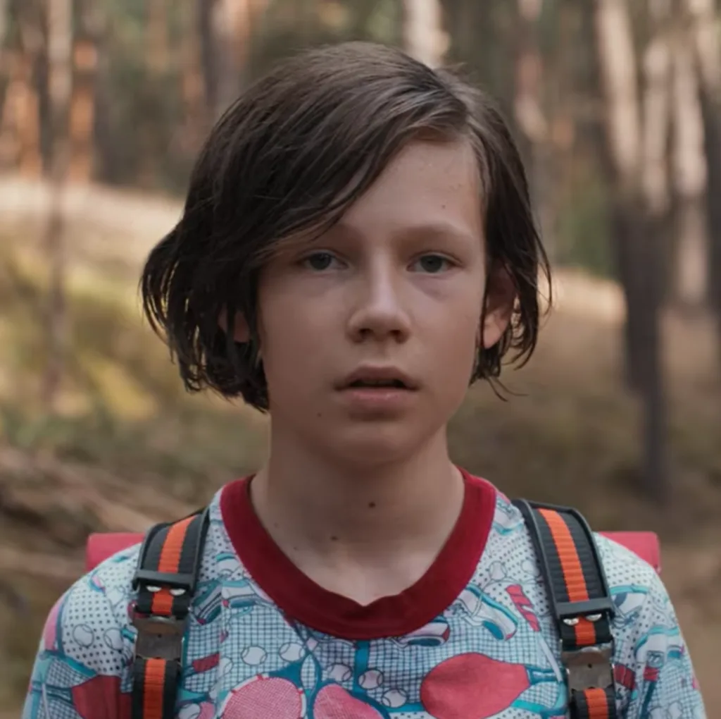 Navigating Egon Tiedemann's Story in the 'Dark'