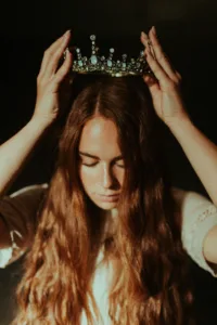 crown 1681466444