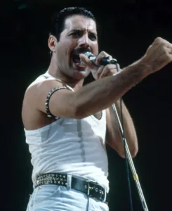 freddie mercury 1680863094