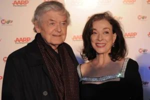 hal holbrook wife 1 1