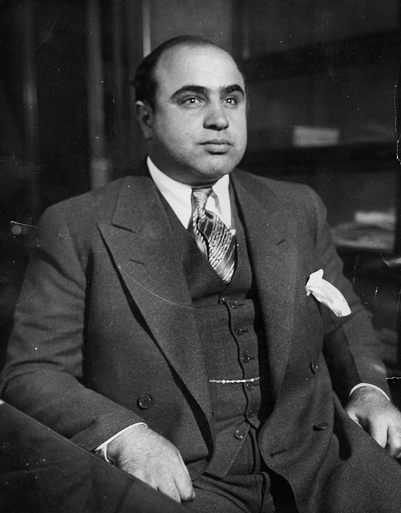 how did al capone get syphilis