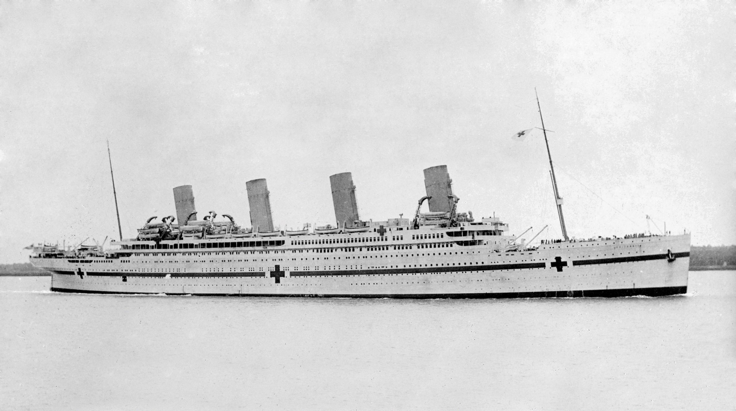 how did the britannic sink