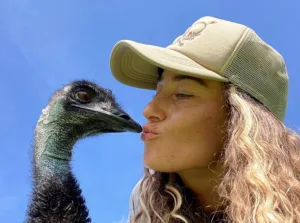 how long do emus live 1 1