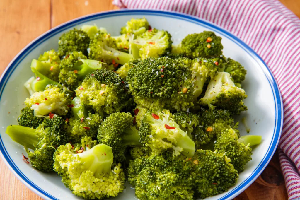 Add Variety to A Healthy Diet with Steamed Broccoli