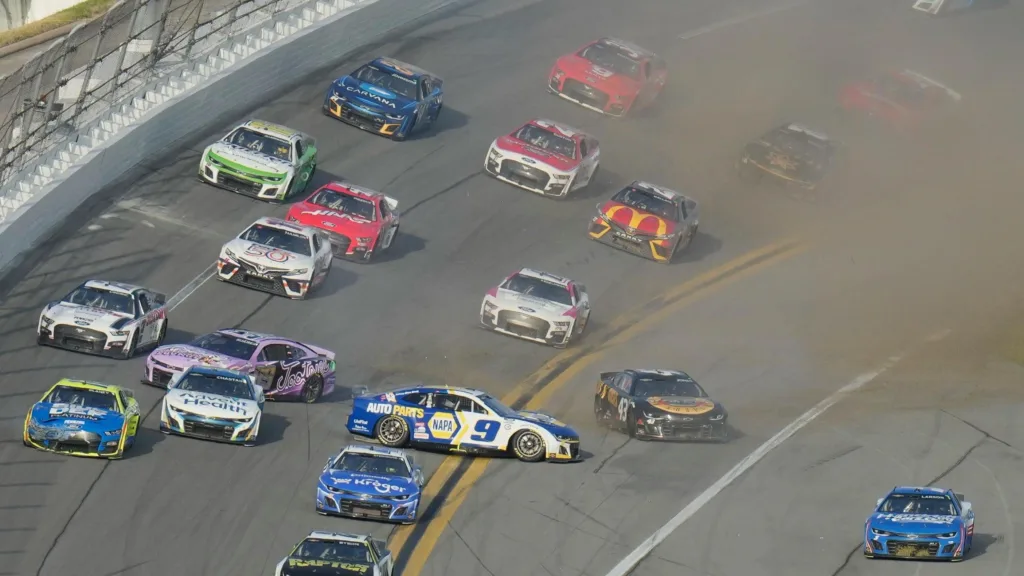 Stages Of Daytona 500 For The Racing Neophyte