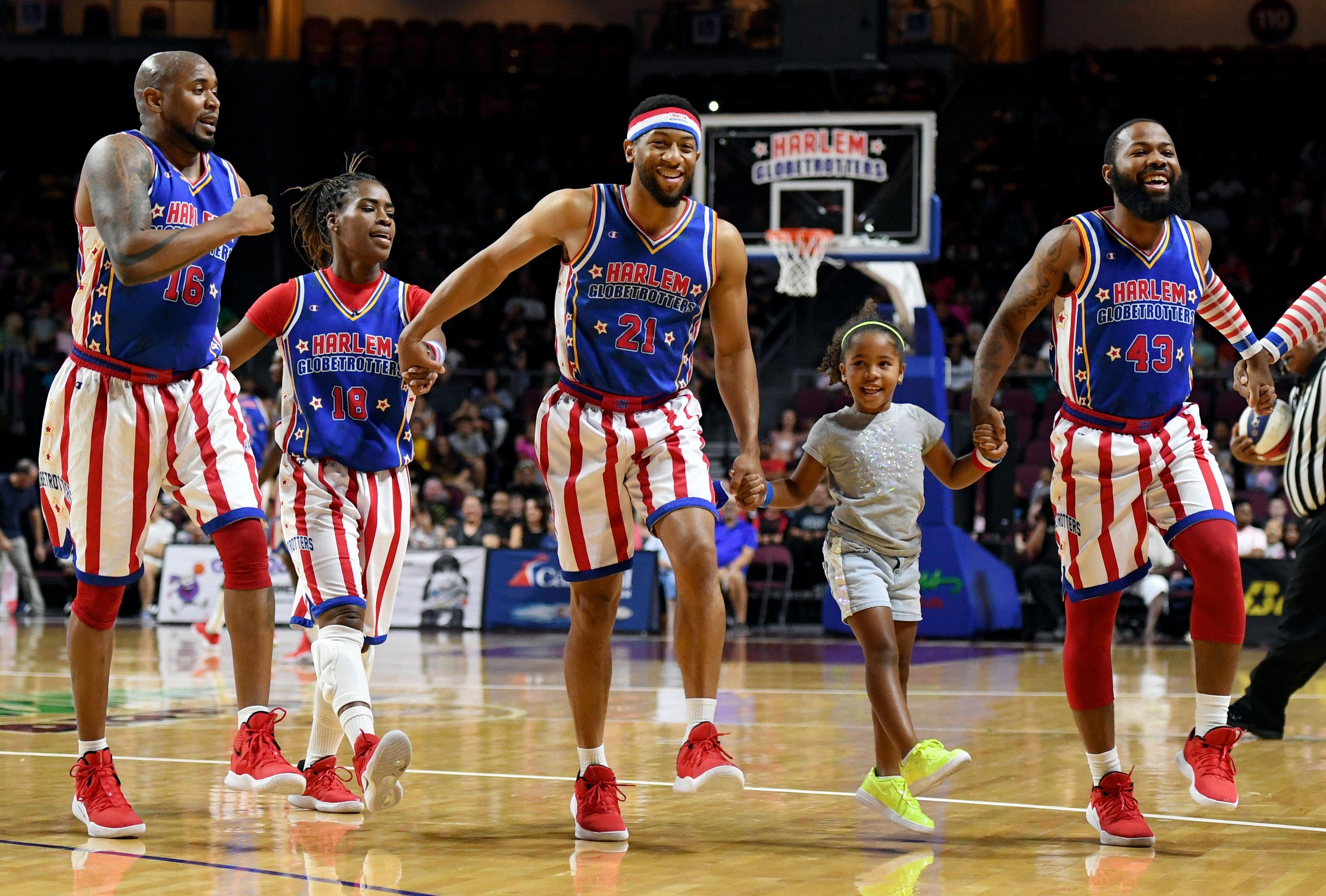how much does the harlem globetrotters make