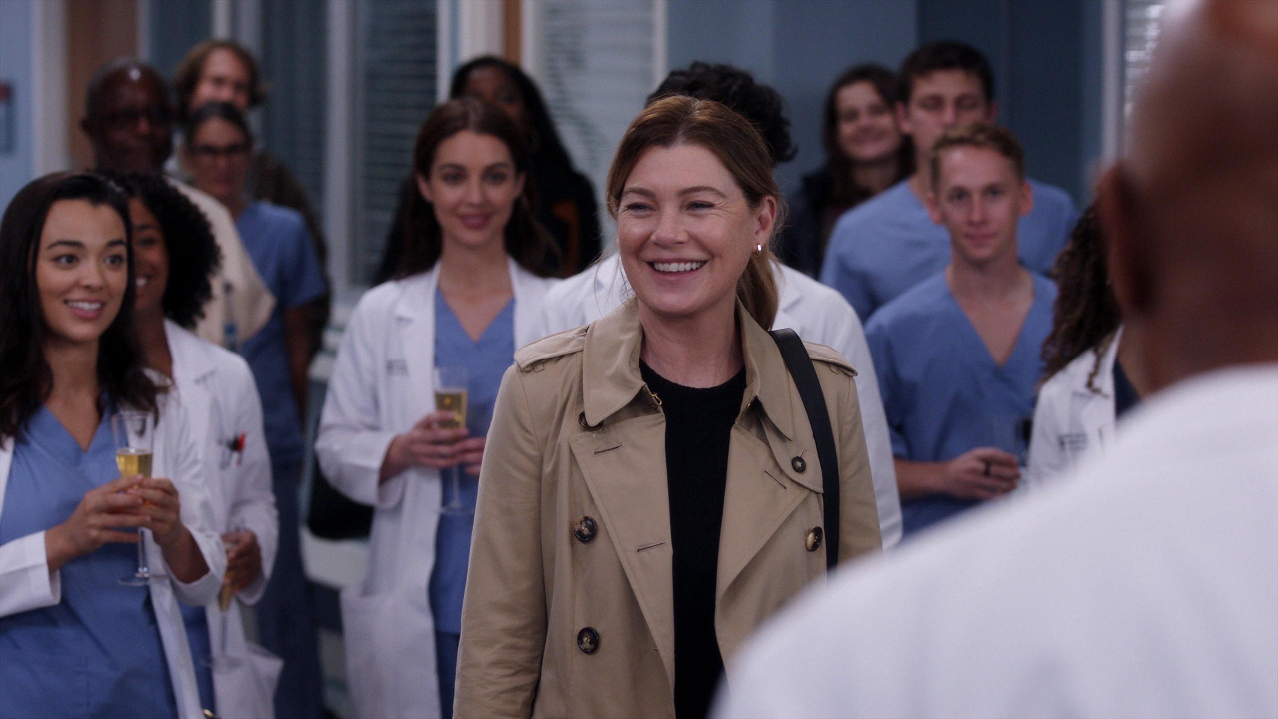 how old is meredith grey