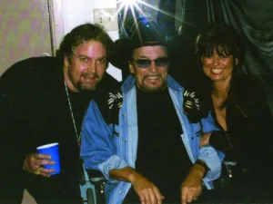 how old was waylon jennings when he died 1 1