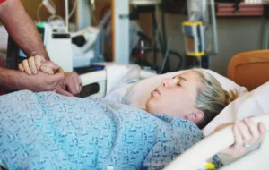 woman in labor 1680892825