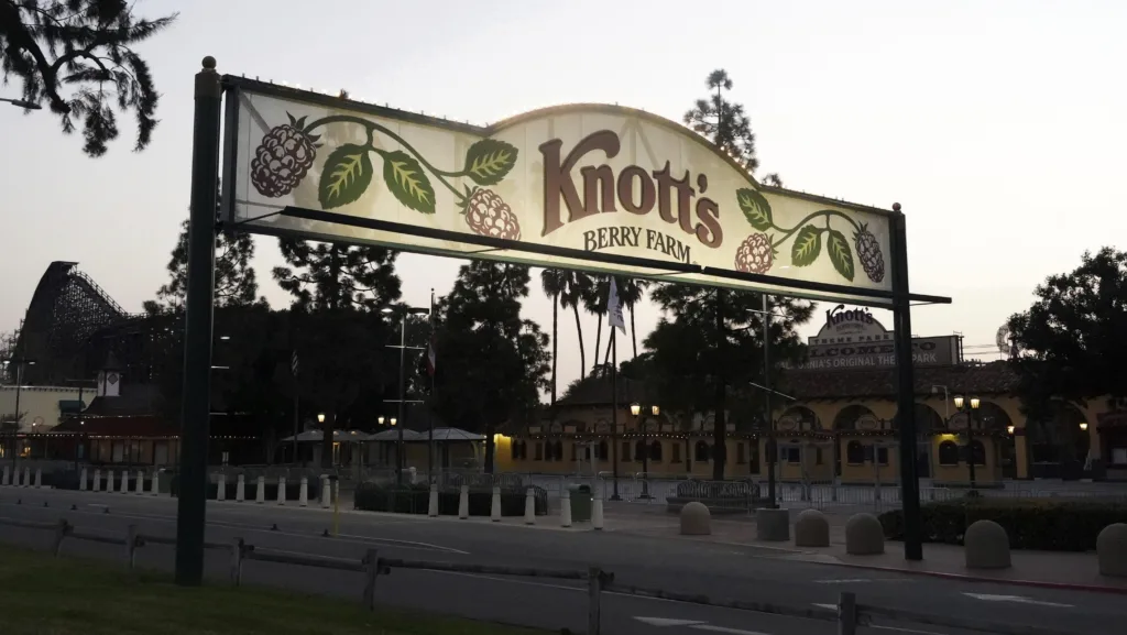 Knott's Berry Farm Officially Reopens