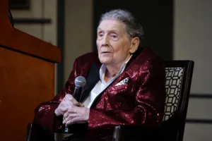 jerry lee lewis wives 1 1