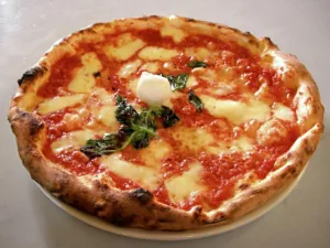 margherita pizza vs neapolitan pizza 1 1