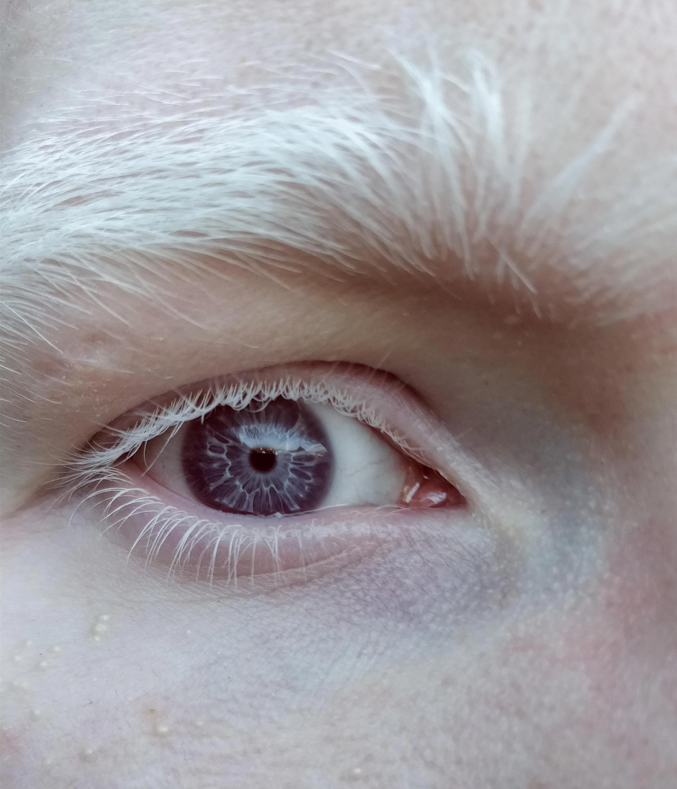 natural purple eyes
