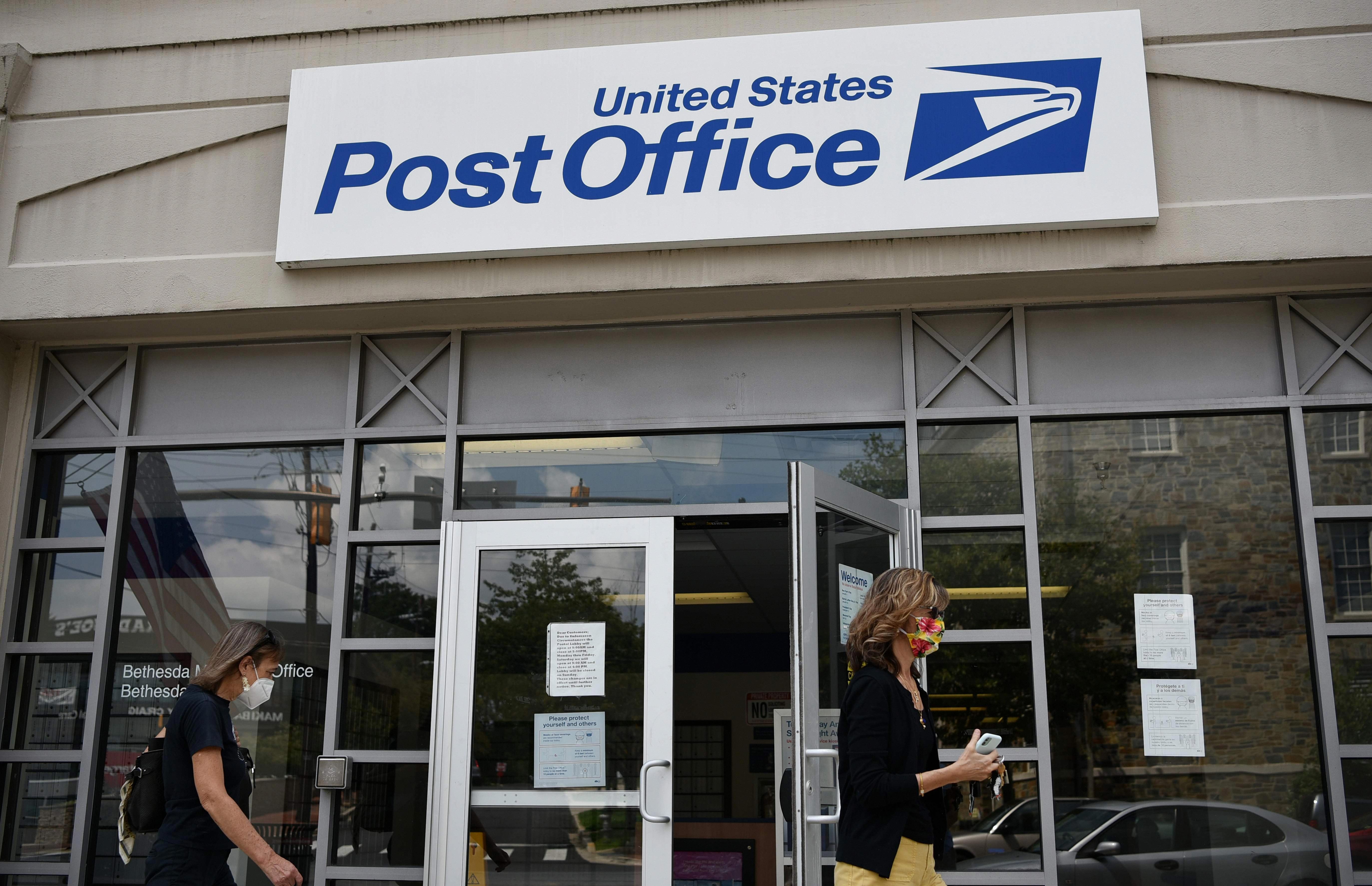 open post office on saturday