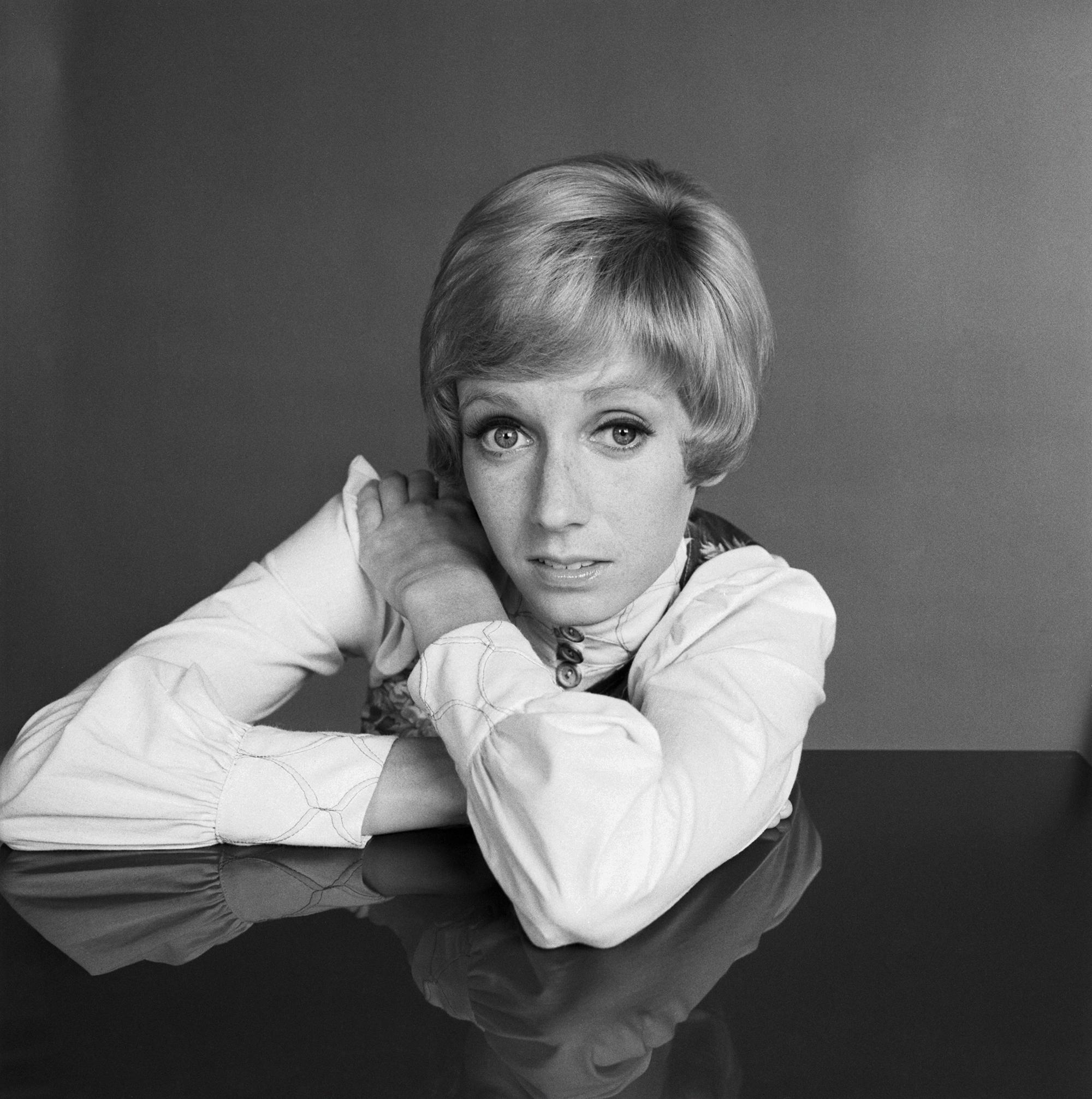 sandy duncan eye