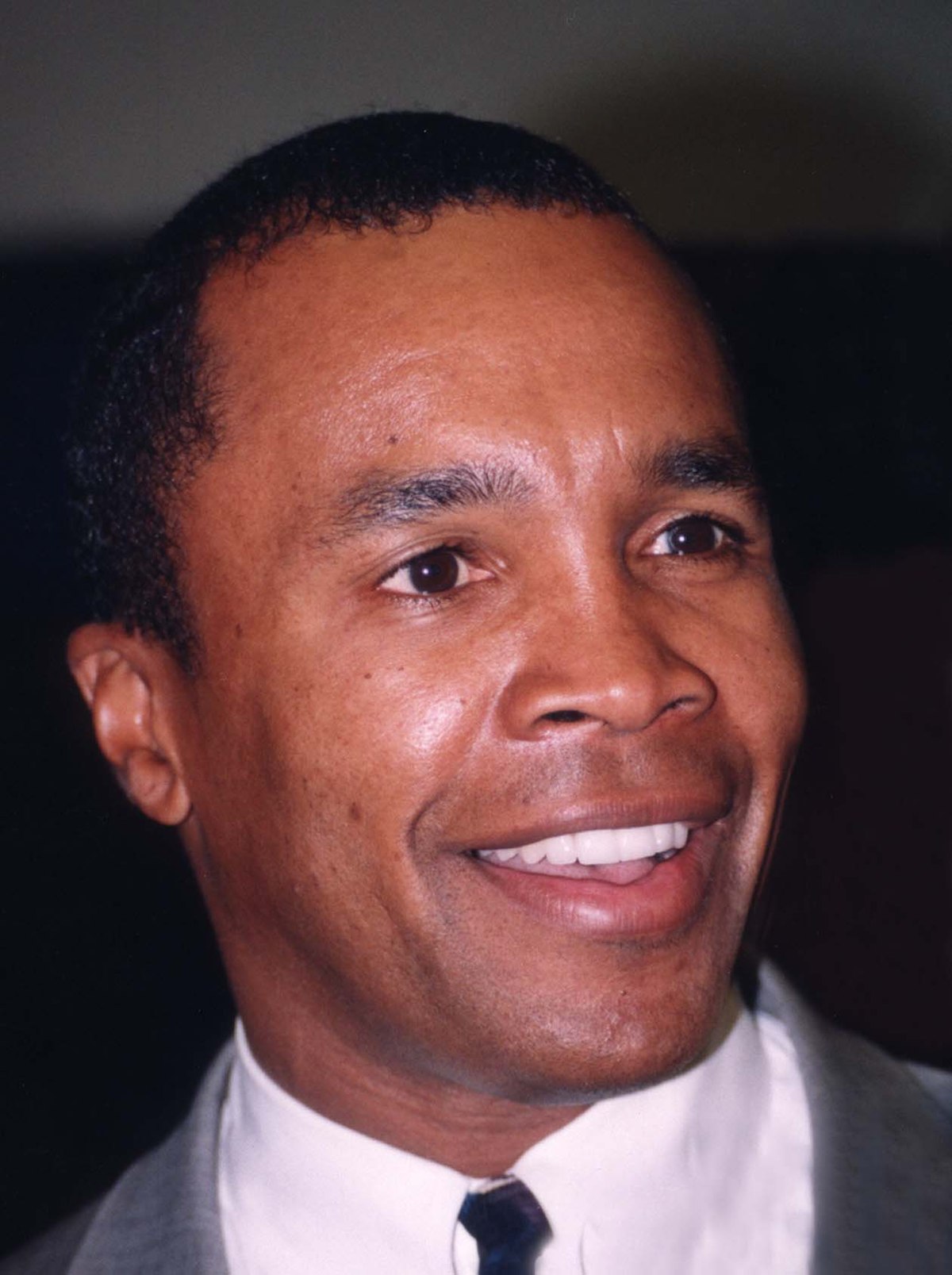 Sugar Ray Leonard: The Record-Breaking Champ