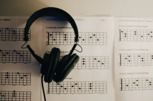 music 1687081272