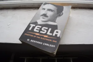 nikola tesla 1687000363