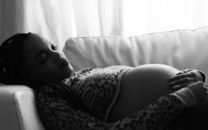 pregnant sleeping 1686654348