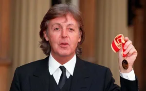 Beatles Knighthood 1690682580