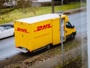 DHL 1690566420