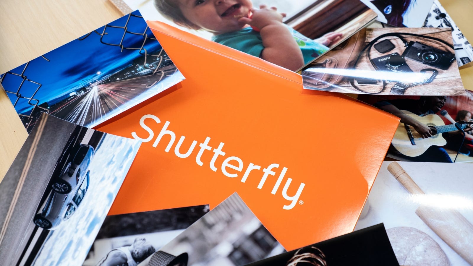 Shutterfly Features a Metallic Cover Finish Shutterfly Features a Metallic Cover Finish