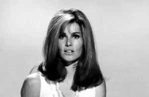 stefanie powers 1688200761