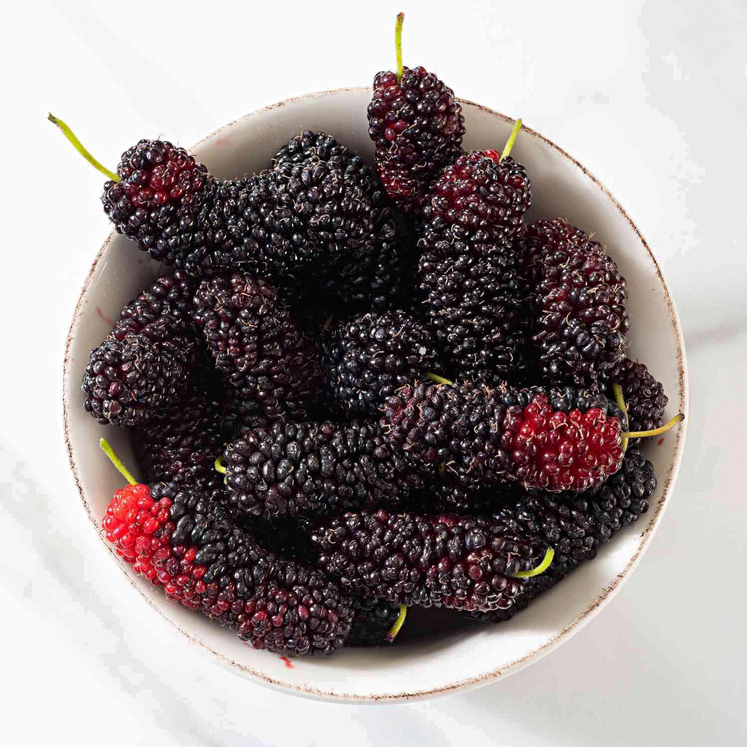 what do mulberries taste like